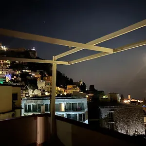 https://suite-minerva.taorminaitalyhotels.com